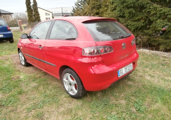 Seat Ibiza cena 7800 przebieg: 200000, rok produkcji 2006 z Gliwice małe 326